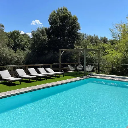 5 Bed - Sleeps 10 - Pets - Pool - Parking